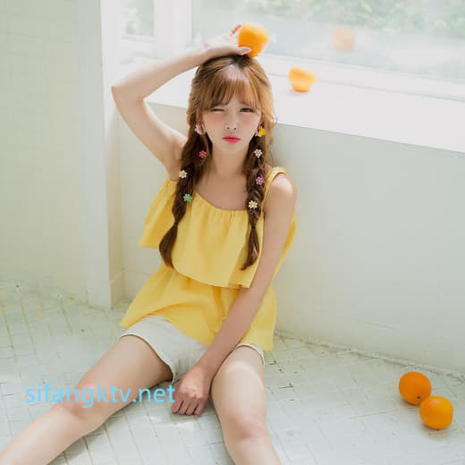 【2023_08_27】Inviting_my_top_fan_on_broadcasting_1st_lucky_draw_=.m4v